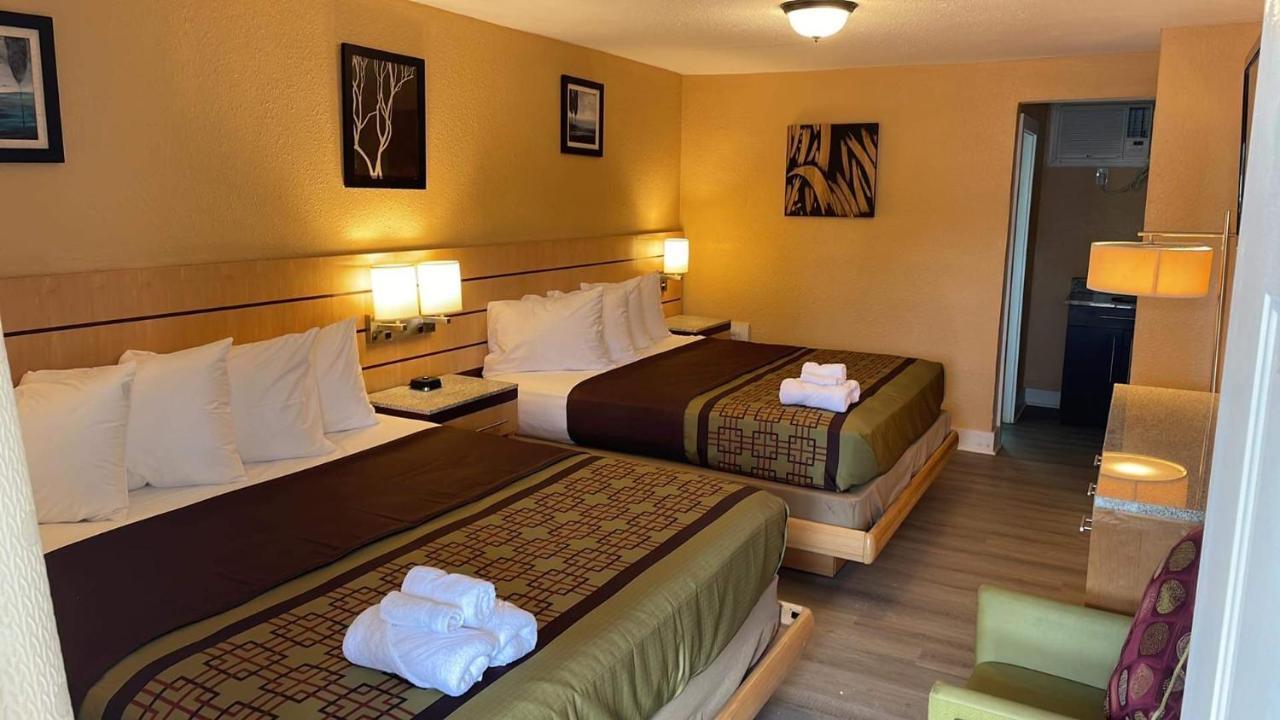 Sunburst Hotel Миртъл Бийч Екстериор снимка